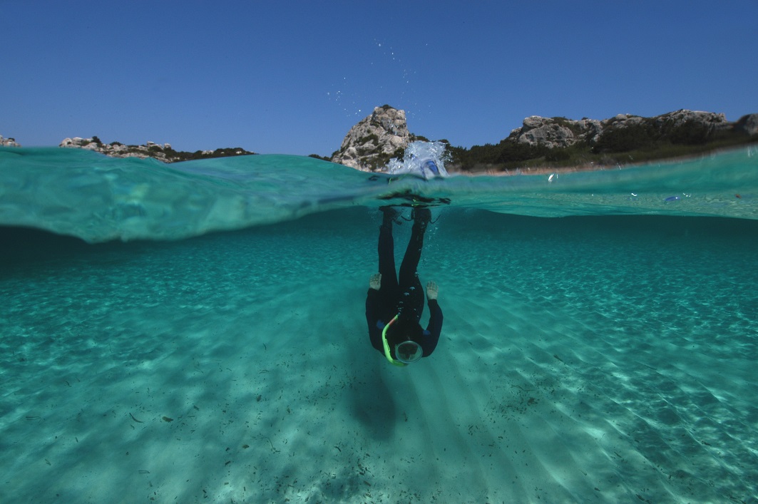 ADRIANO PENCO snorkeling nelle acque del Porto Romano