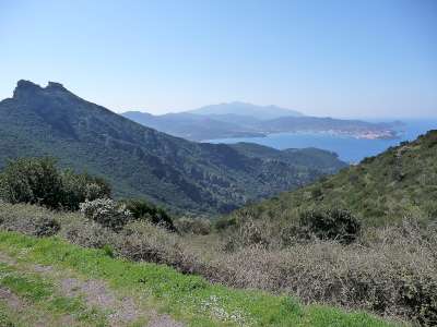 da strada via Volterraio verso Rio Elba 400